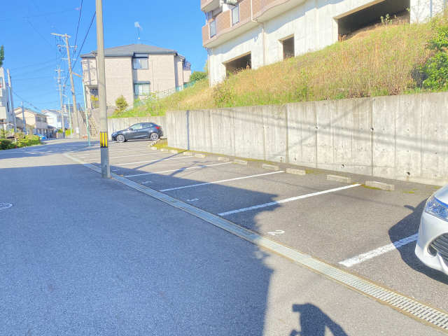 ＶＥＧＡ春里 駐車場