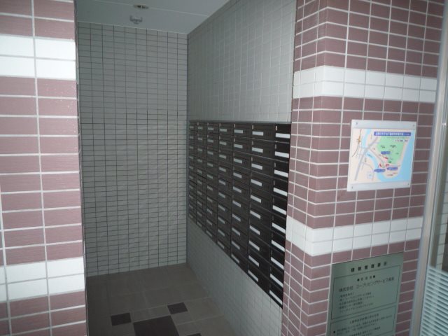 フラット利平治 郵便受け