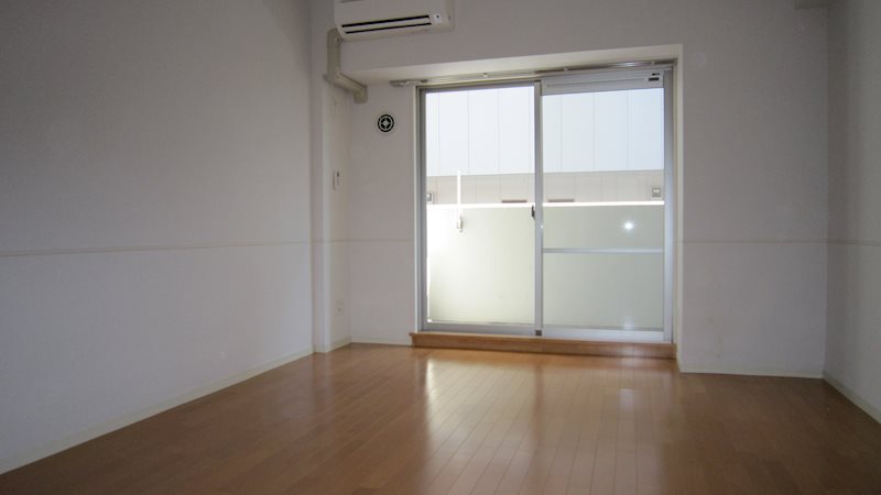 フラット利平治 居室(9帖)