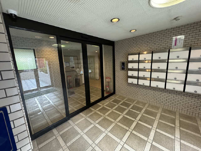 ハイライフ本山 ロビー