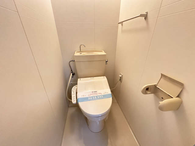 アヴェニューコート栗真Ｂ棟 トイレ