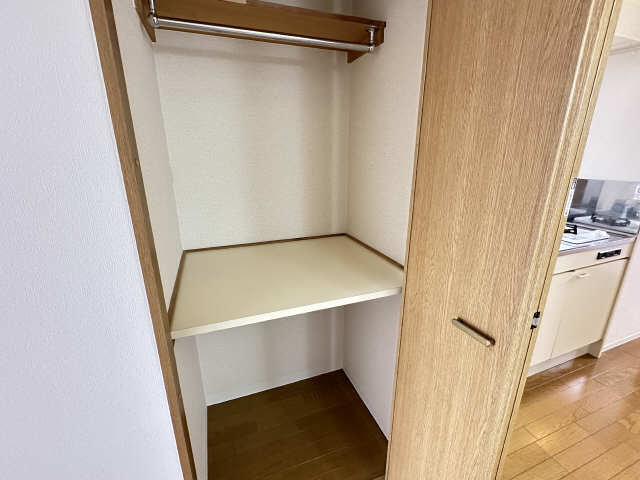 アヴェニューコート栗真Ｂ棟 収納