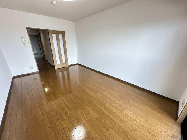 アヴェニューコート栗真 その他