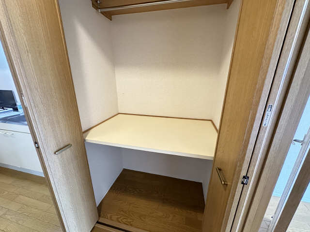 アヴェニューコート栗真Ｂ棟 収納