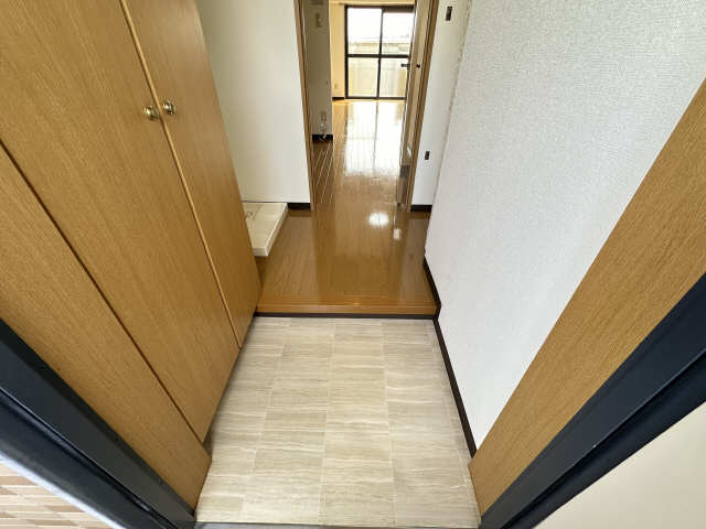 アヴェニューコート中野Ｃ棟 玄関
