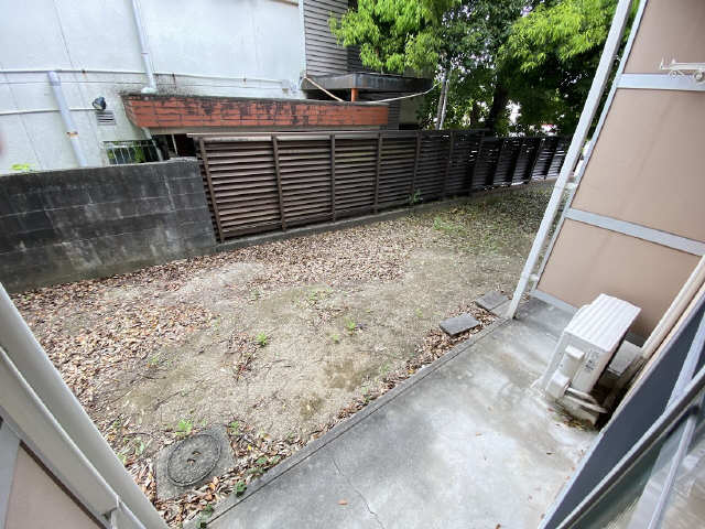 ハイツ弥生ケ岡 ベランダ