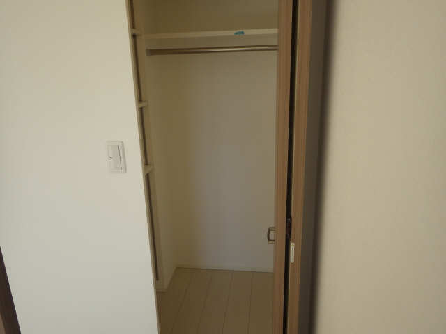 RENAISTERIA MOTOYAMA 収納