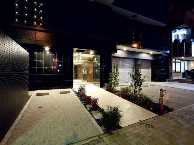RENAISTERIA MOTOYAMA エントランス