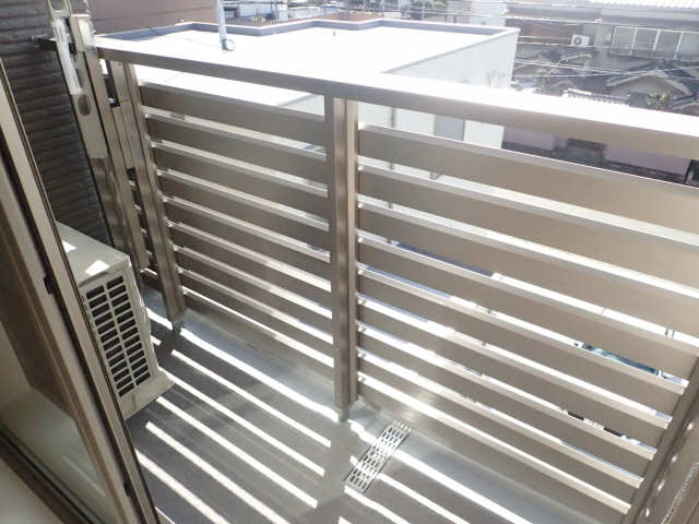 ニューメゾン御器所ハル ベランダ