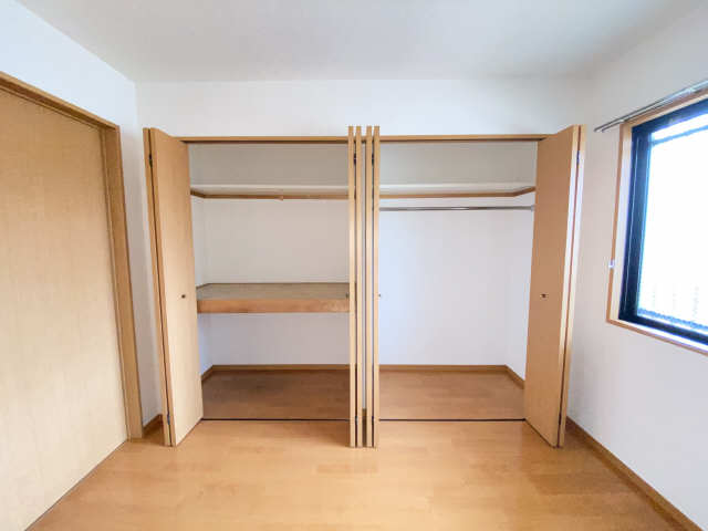 メゾンラポール前山 収納