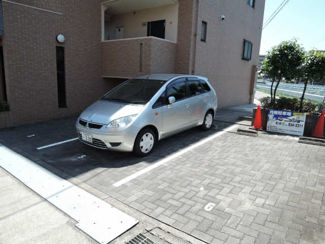 アフロディーテ川名 駐車場
