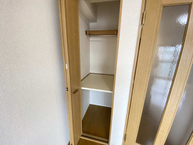 アヴェニューコート栗真Ｂ棟 収納