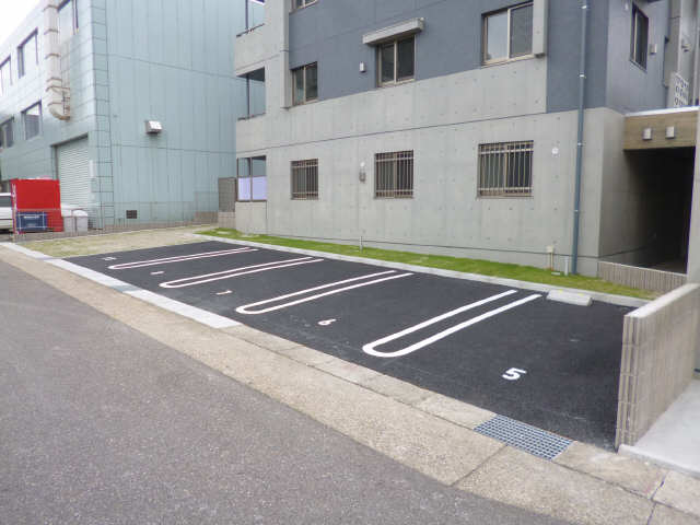 Ｇｒａｎｔａｇｅ藤ヶ丘 駐車場