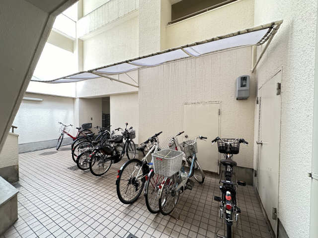 中京第３ビル 駐車場