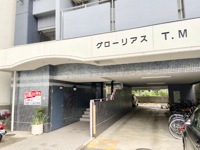 グローリアスＴＭ エントランス