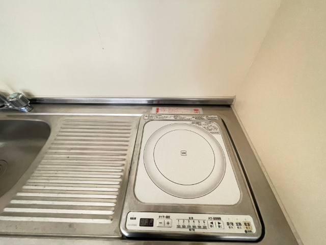 アヴァーンスＦ キッチン