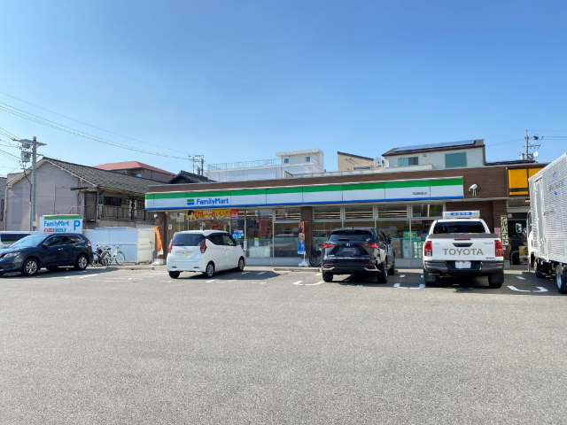 サンヒルズＭ ファミリーマート荒畑駅前店
