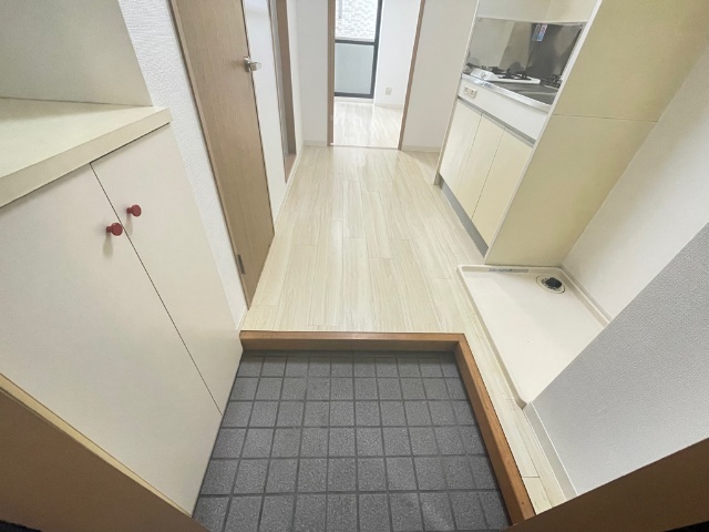 パル松ヶ枝 玄関