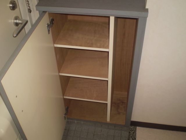 リアライズ塩釜口 傘も入る下駄箱