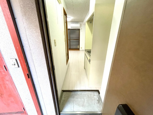 サンシャイン隼人 玄関