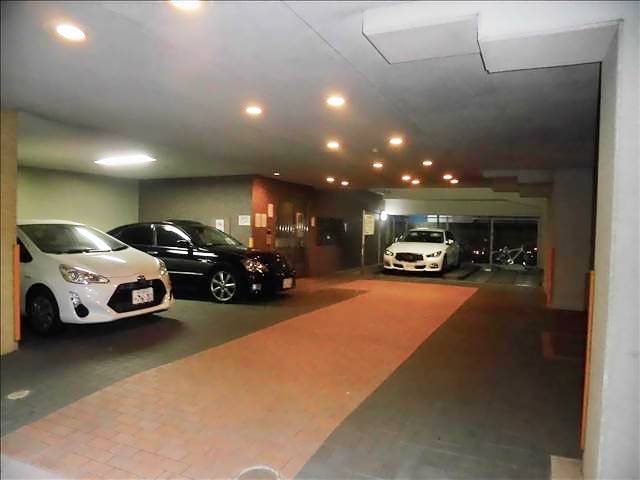 パル松ヶ枝 駐車場