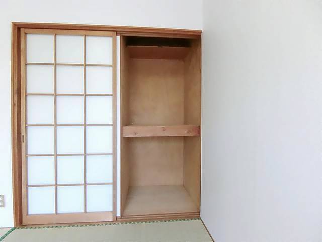 コーポ藤成 収納