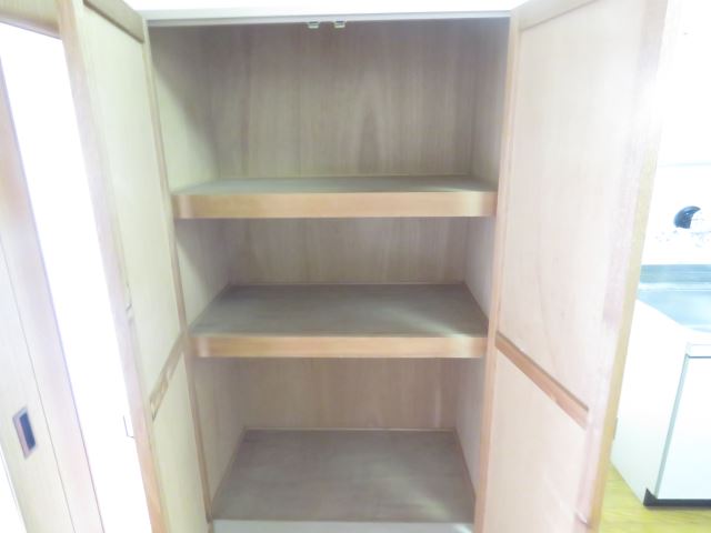 グロリアス本山 収納