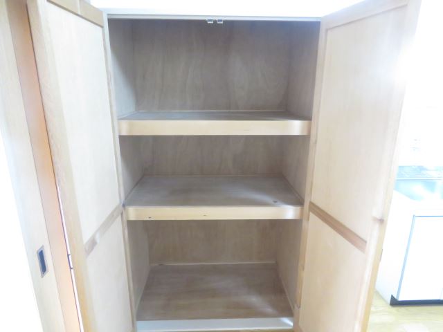 グロリアス本山 収納