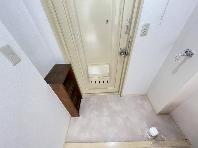 川本マンション 玄関