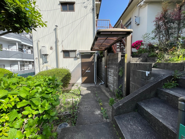 プチハウス八事 エントランス