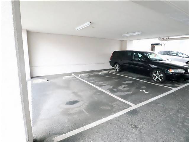 リアライズ塩釜口 駐車場