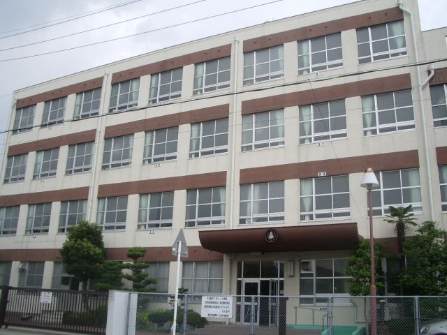 カルボンヌ音聞山 市立表山小学校