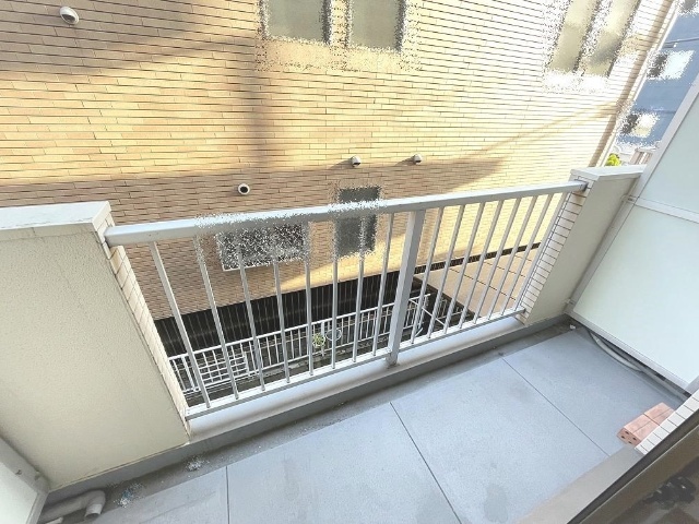 ベルメゾン吹上 室外洗濯機置き場です。