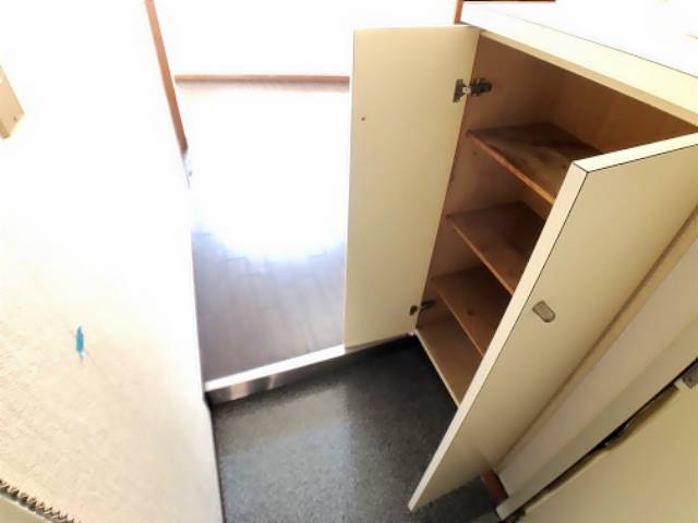 ヤゴトハウス 玄関