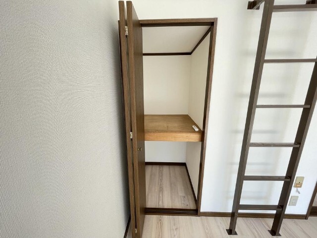 フラッツ本郷 収納