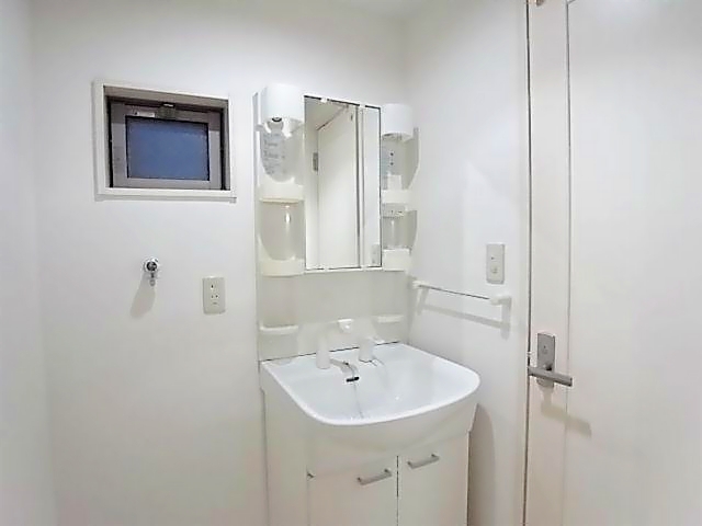 クレフラスト喜多山駅前A棟 洗面所