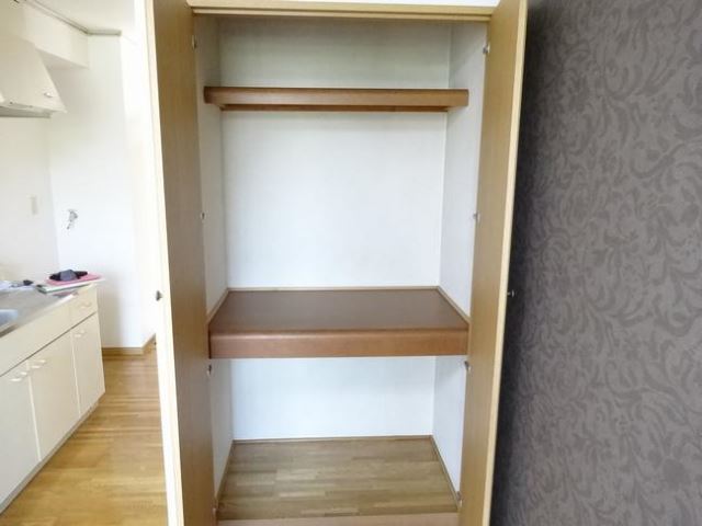 エステートピア浅井Ⅲ 収納