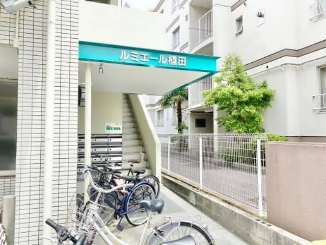 ルミエール植田 エントランス