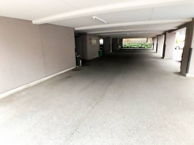 アルカディア谷口 駐車場