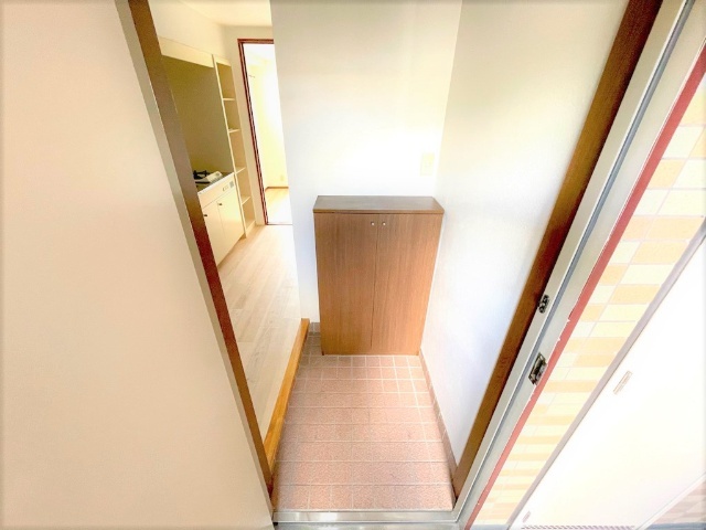 キャラ八事 玄関