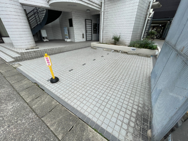 グロリア藤見が丘 駐車場
