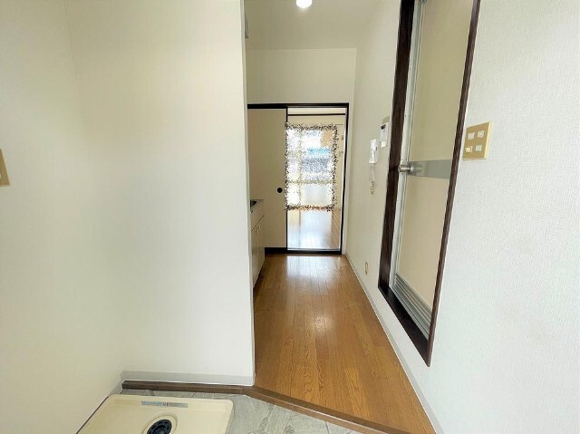 旭ハイツ 玄関