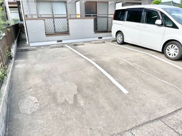 エピキュリアン元八事 駐車場
