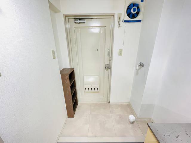 川本マンション 玄関