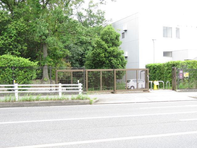 ヴォーヌング東山 名古屋大学　出入口