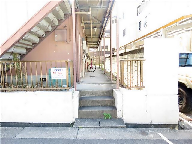 フォーブルY エントランス