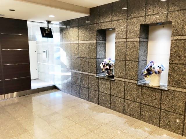 フォレスト那古野 エントランス