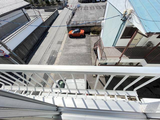 川本マンション ベランダ