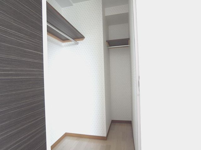 フォレスト那古野 十分な広さのクローゼットです。