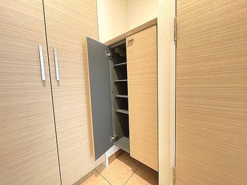 フォレスト那古野 収納
